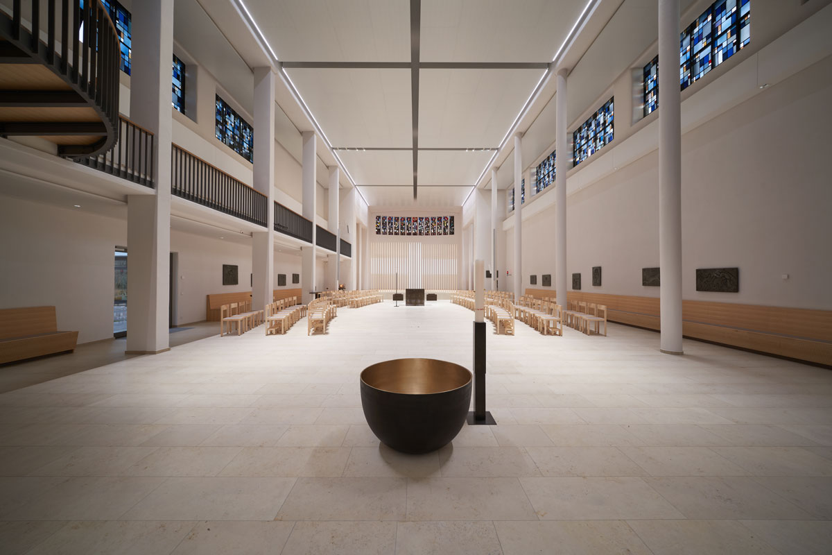 Kirche Sankt Petrus  Lichtvariante
